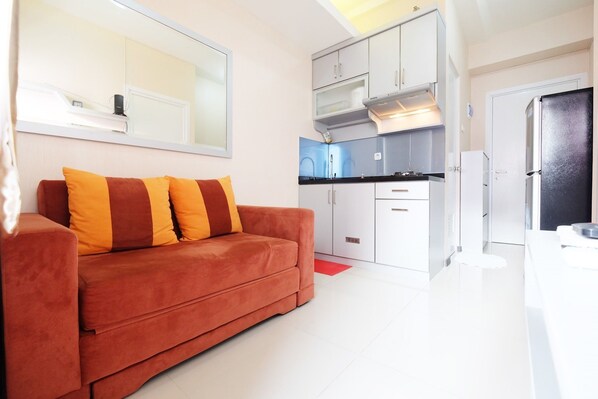 Room | Living area | TV