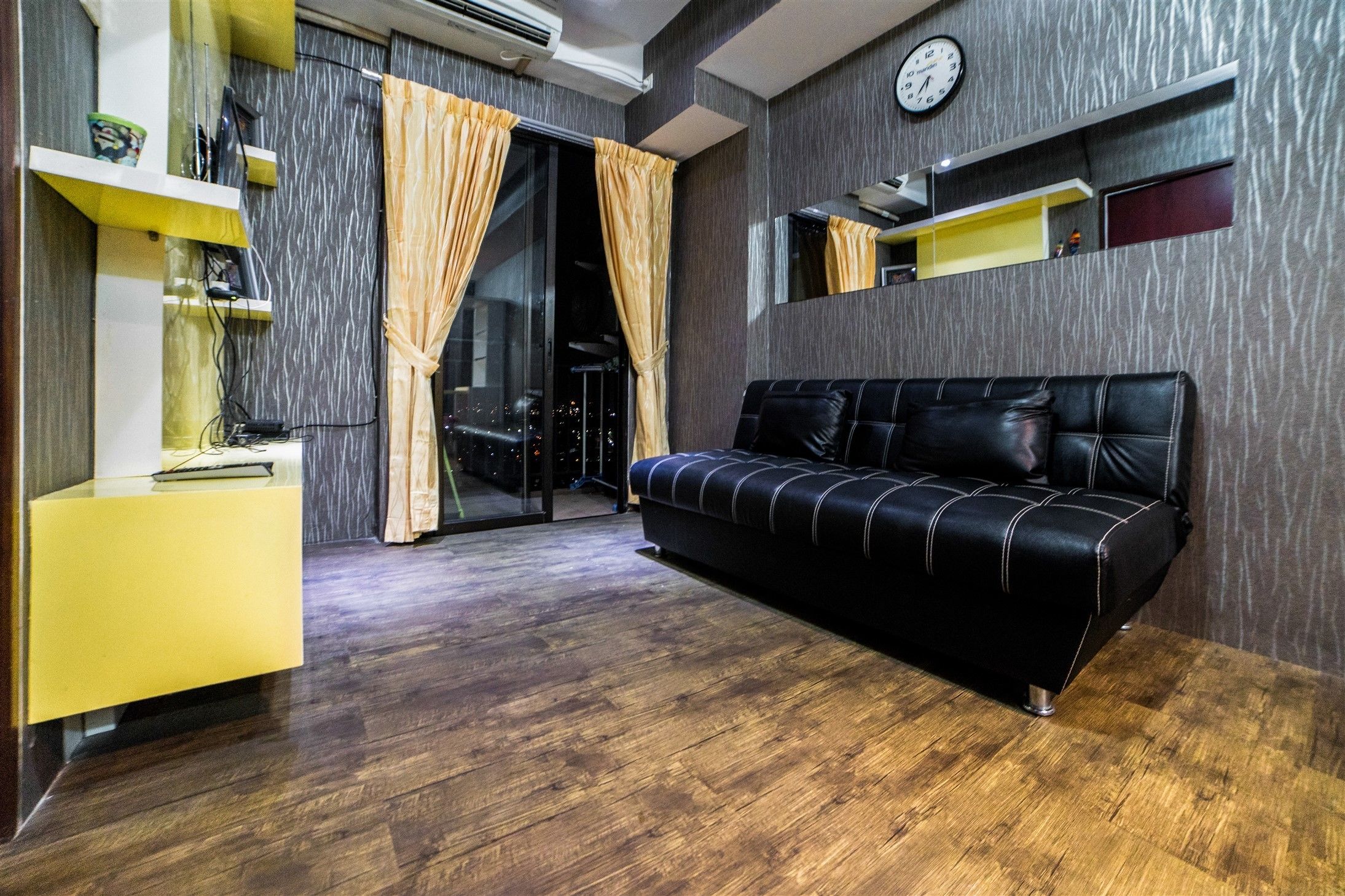 Rom | Oppholdsrom | TV