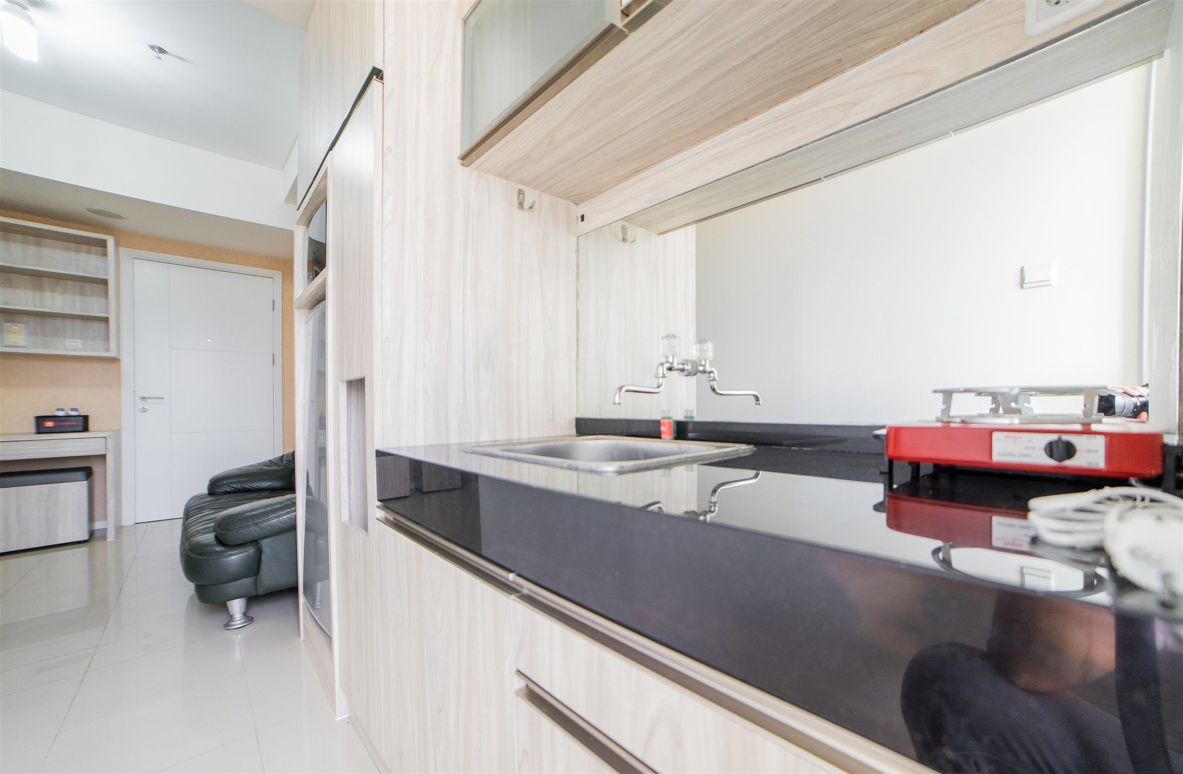 Room | Private kitchen | Fridge, stovetop, cookware/dishes/utensils