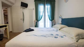 Chambre Standard Double ou avec lits jumeaux, salle de bains privée, vue jardin | Bureau, Wi-Fi gratuit, draps fournis