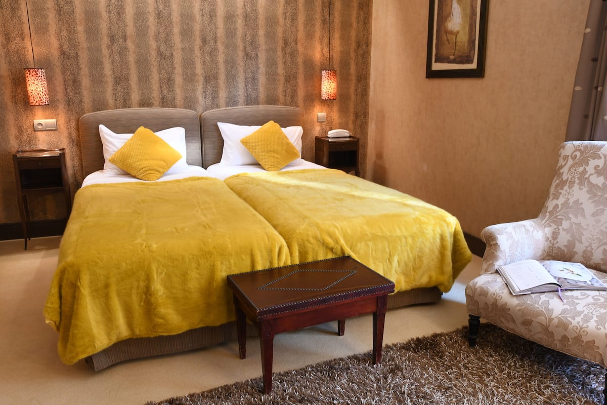Superior Twin Room | Dihias secara berasingan, dilengkapkan perabot secara berasingan, meja