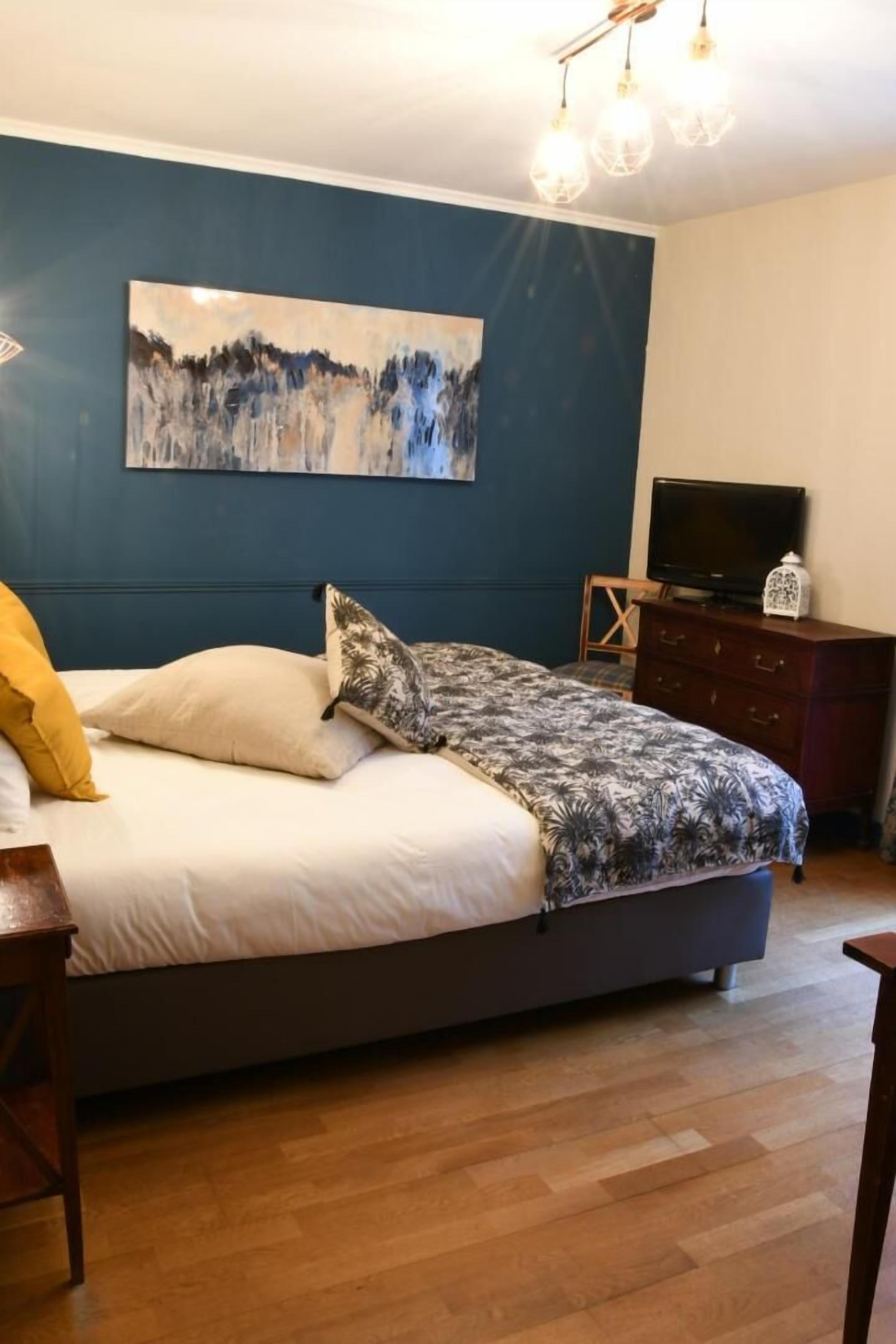 individually decorated, individually furnished, desk, blackout curtains