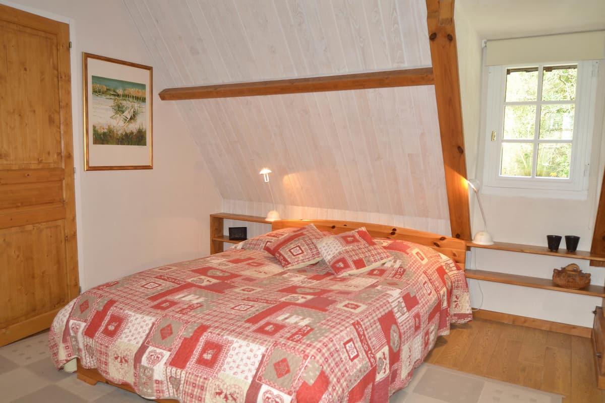 Familien-Suite, Gartenblick | Hochwertige Bettwaren, individuell dekoriert, Bügeleisen/Bügelbrett