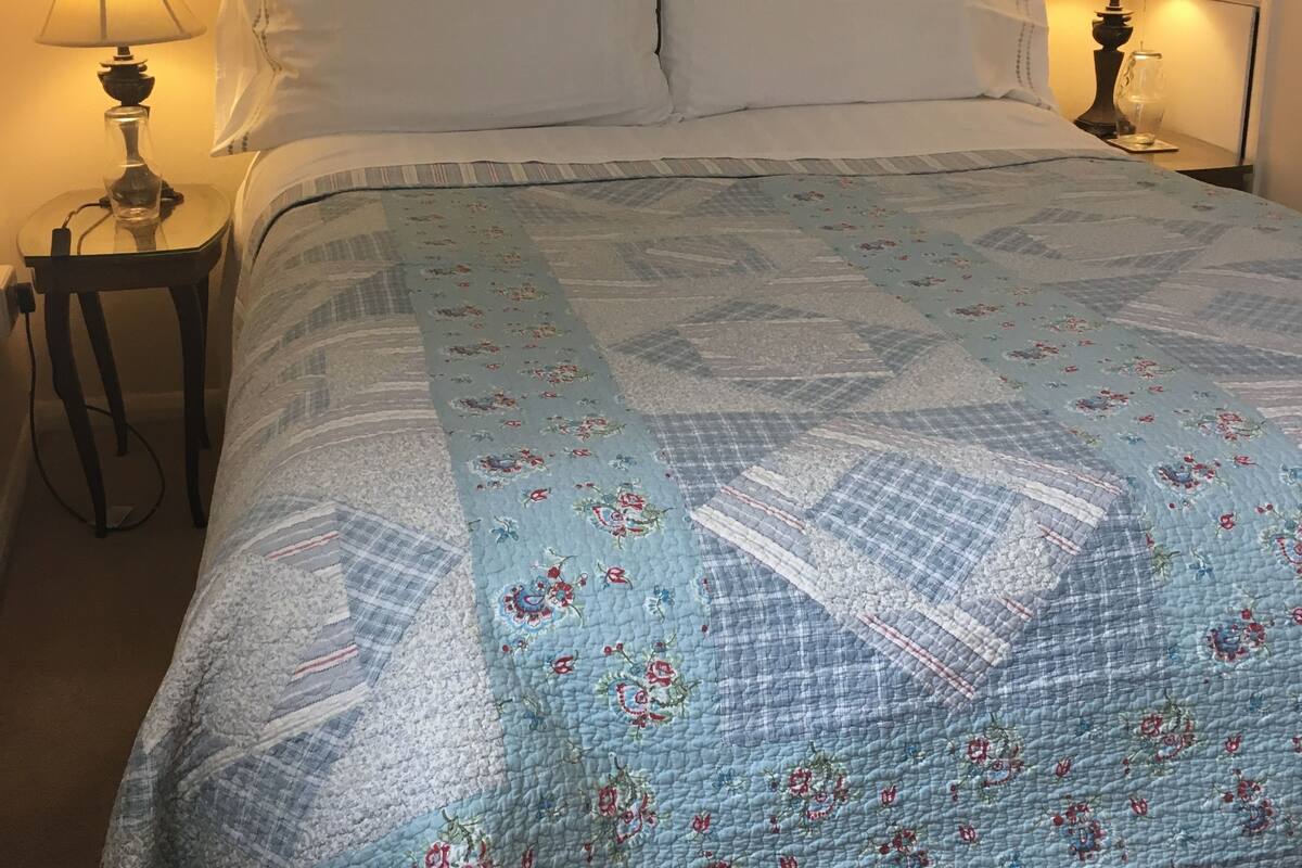 Egyptian cotton sheets, premium bedding, individually decorated