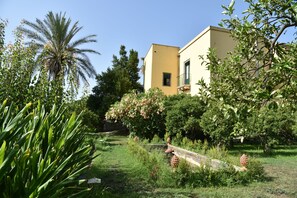 Fountain - Giardino Arancio (Giarre)