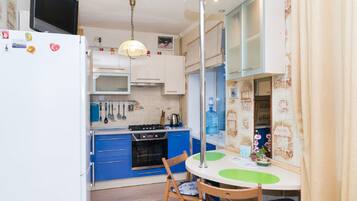 Apartment (Popova 25) | Eigene Kochnische | Großer Kühlschrank, Mikrowelle, Ofen, Herdplatte