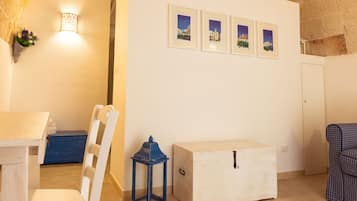Quarto casal superior, 1 cama Queen, no piso térreo | Parte interna