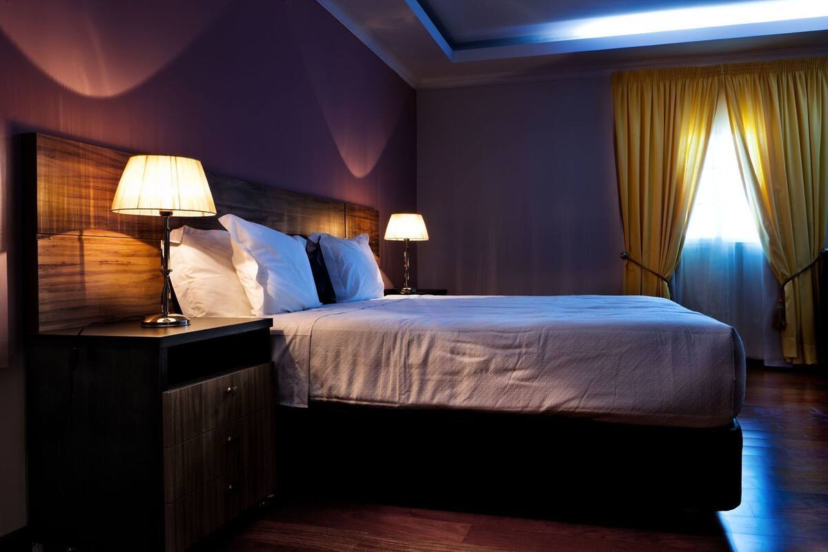 Deluxe Double Room | In-room safe, WiFi (free), bed sheets
