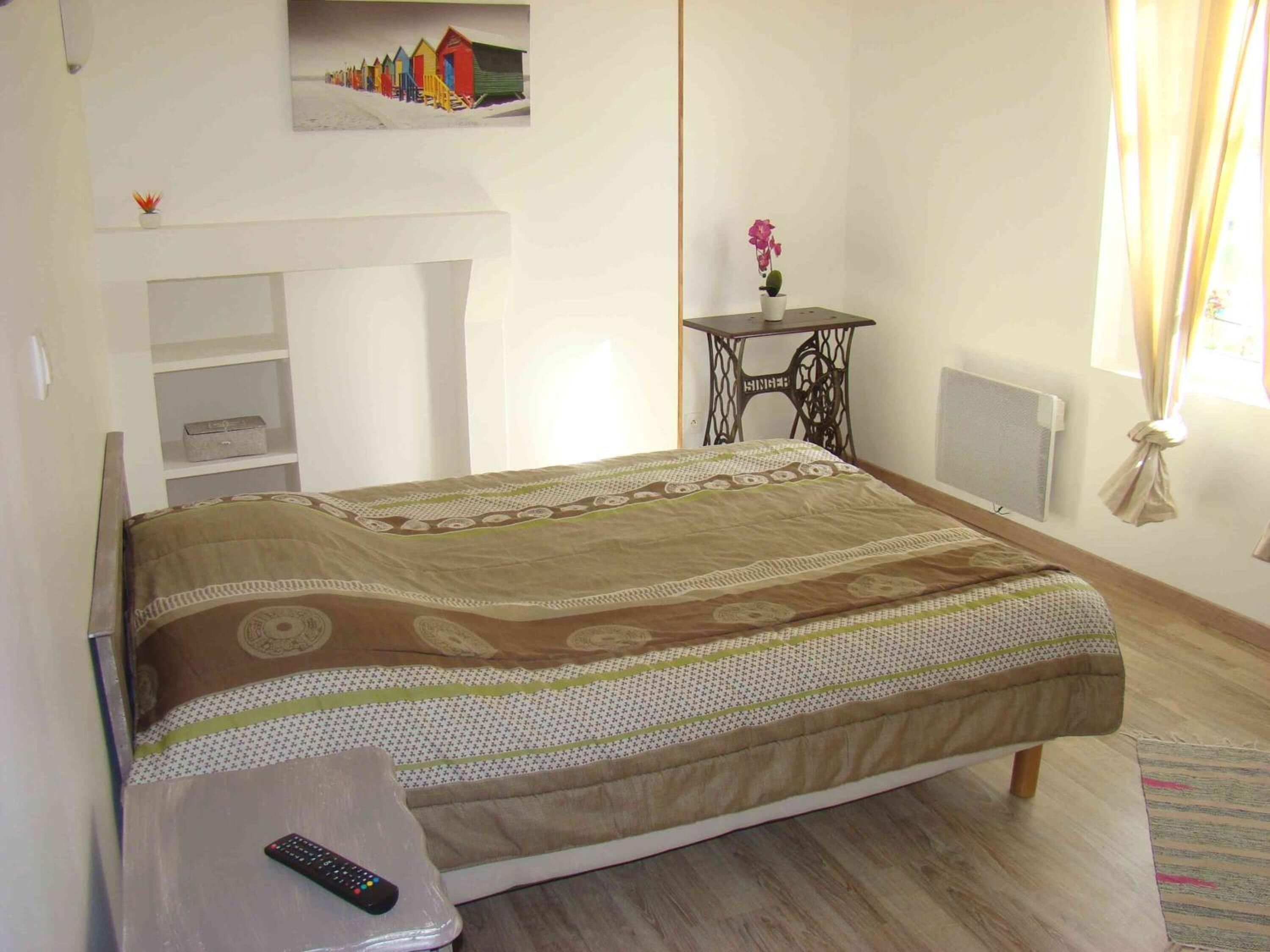 individually decorated, individually furnished, desk, soundproofing