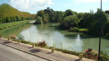 Vue depuis lâhĂ©bergement