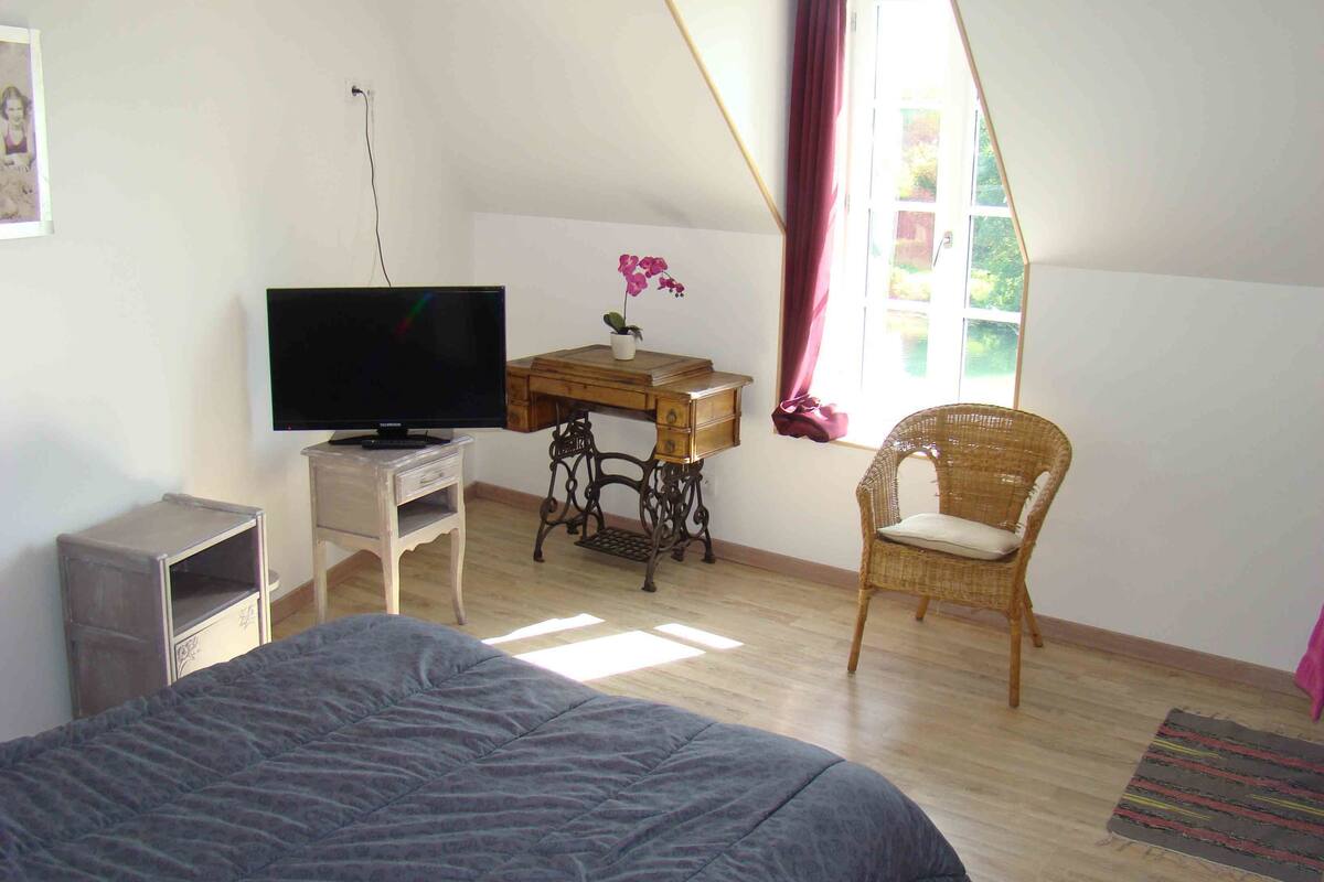 standard double room | individually decorated, individually furnished, desk, soundproofing