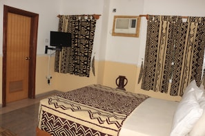 Deluxe Room | Bed sheets