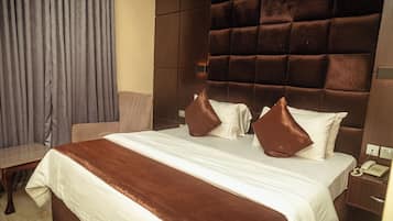 Kamar Eksklusif | Seprai katun Mesir, seprai premium, bantalan ekstra lembut, dan brankas