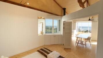 Comfort-Apartment, 1 Queen-Bett, Nichtraucher | 1 Schlafzimmer, Schreibtisch, Bügeleisen/Bügelbrett, kostenloses WLAN