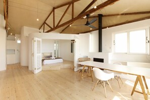 Comfort Apartment, 1 Queen Bed, Non Smoking | 1 bedroom, desk, iron/ironing board, free WiFi - Vredenhof 7 - Adults Only (Cape Town)