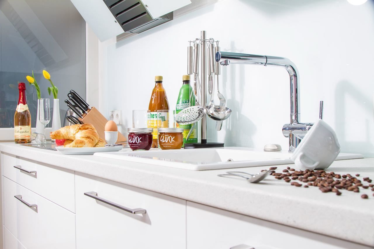 House, 2 Bedrooms | Private kitchen | Fridge, microwave, oven, stovetop