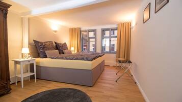 House, 2 Bedrooms | 2 bedrooms, in-room safe, desk, iron/ironing board