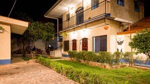 Basic Quadruple Room, Multiple Beds, Non Smoking (2 bunk beds) - Poco a Poco Hostel (León)