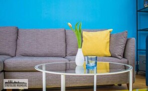 Apartment, Balkon | Wohnbereich | Flachbildfernseher, DVD-Player