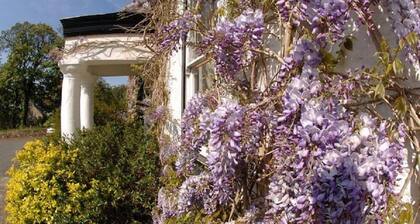 Cuffern Manor