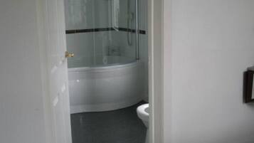 Double Room | Bathroom | Towels