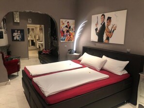 Ropa de cama de alta calidad y minibar