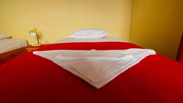 Free WiFi, bed sheets