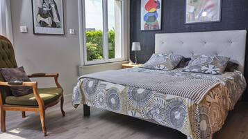 Chambre Familiale, rez-de-chaussée | Literie de qualité supérieure, surmatelas, décoration personnalisée