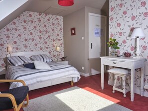 经典双人房 | 1 多间卧室、高档床上用品、加厚床垫、特色装修