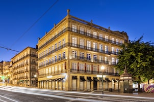 Fachada del alojamiento - Noche
