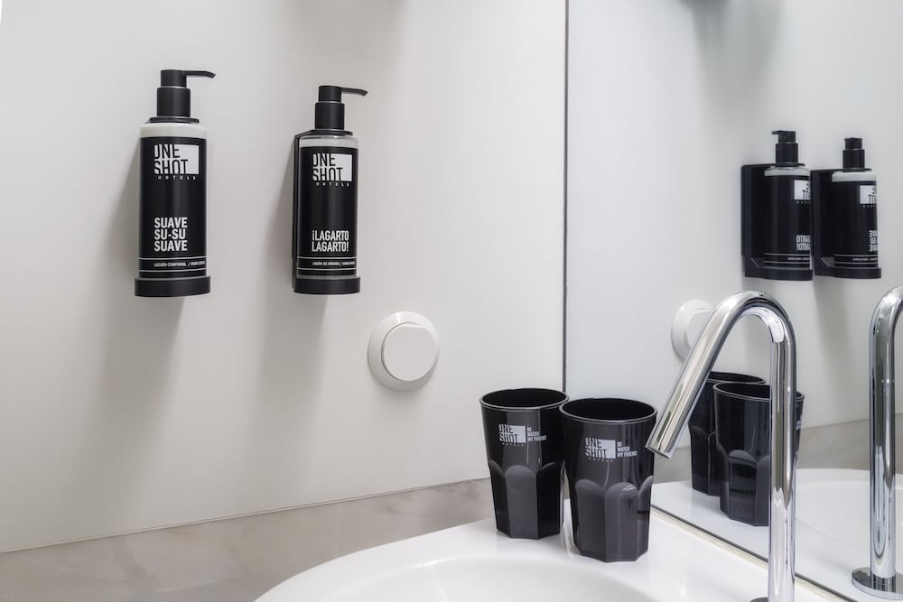 Hotel One Shot Aliados Goldsmith 12 by null