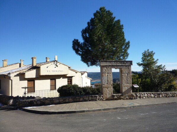 Entrada de la propiedad