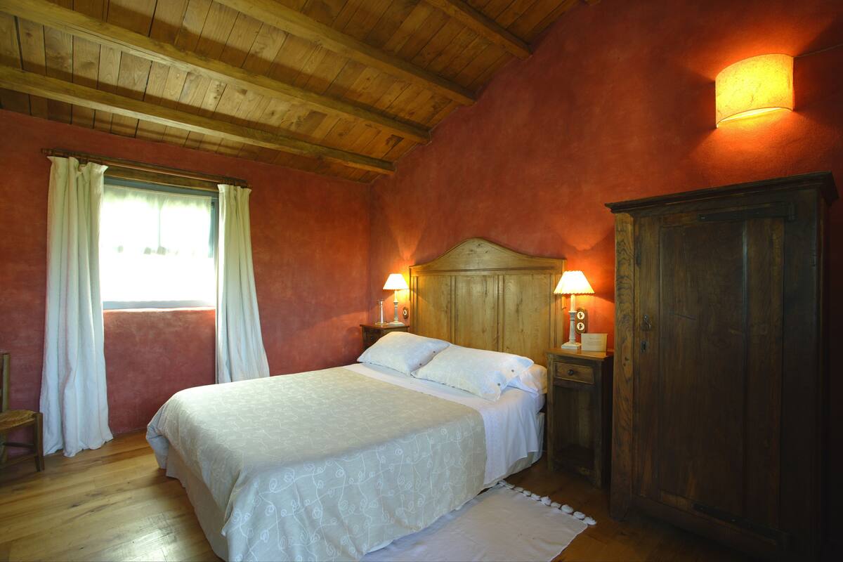 Double Room | Egyptian cotton sheets, premium bedding, individually decorated