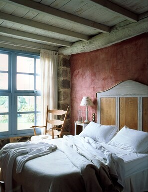 Double Room | Egyptian cotton sheets, premium bedding, individually decorated