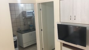อพาร์ทเมนท์, ปลอดบุหรี่ | ห้องนั่งเล่น | ทีวี