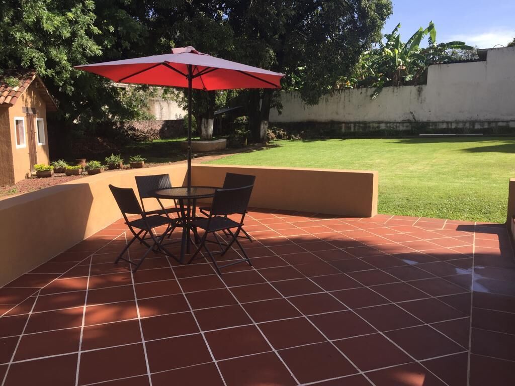 luxury double room, 1 king bed, non smoking | living area