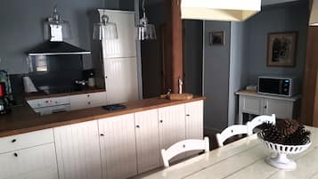 Maison mitoyenne Confort | Restauration dans la chambre