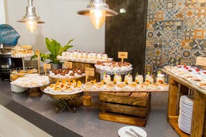 Snack bar