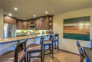 Exclusive Townhome, 4 Bedrooms, Non Smoking | In-room dining - Cascades at Steamboat (Steamboat Springs)