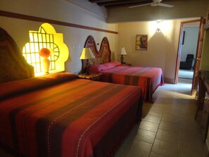 Minibar, in-room safe, individually decorated, individually furnished - Hotel Hacienda Flamingos (San Blas)