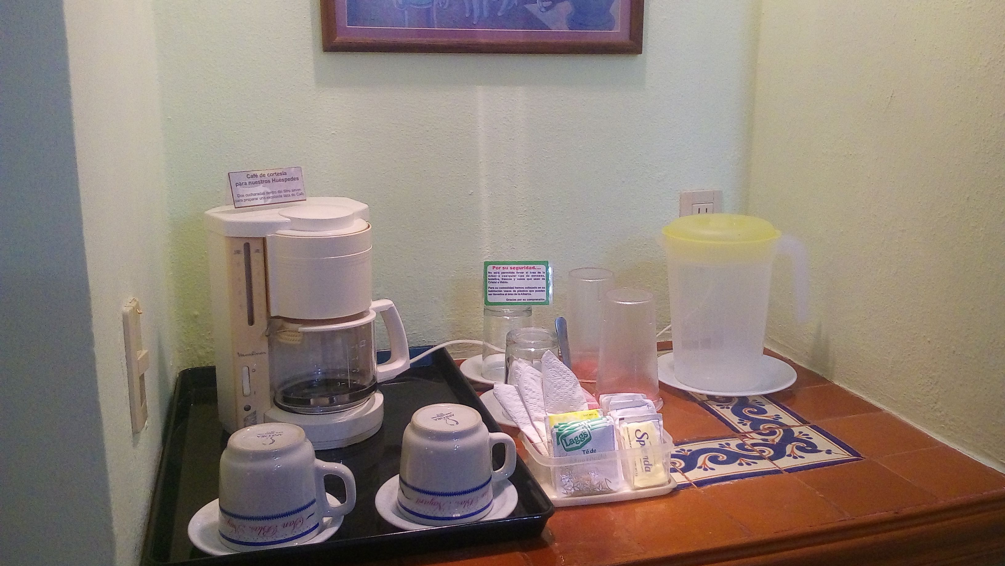 standard double room, 1 double bed, non smoking | coffee and/or coffee maker