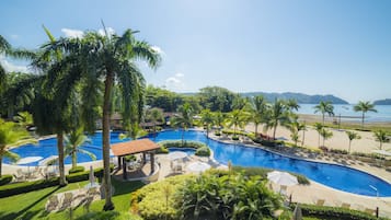 Appartamento, letti multipli (Los Suenos Resort Marbella 3D) | Bar sulla spiaggia