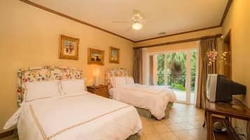 Condo, varias camas (Los Suenos Resort Veranda 1B) | 3 habitaciones, cunas, camas extra y wifi gratis