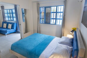 Apartament Comfort, 2 llits dobles, no fumadors | Caixa forta a l'habitació, cortines opaques i planxa i posts de planxar