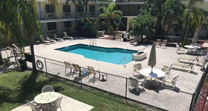 Key Largo Inn