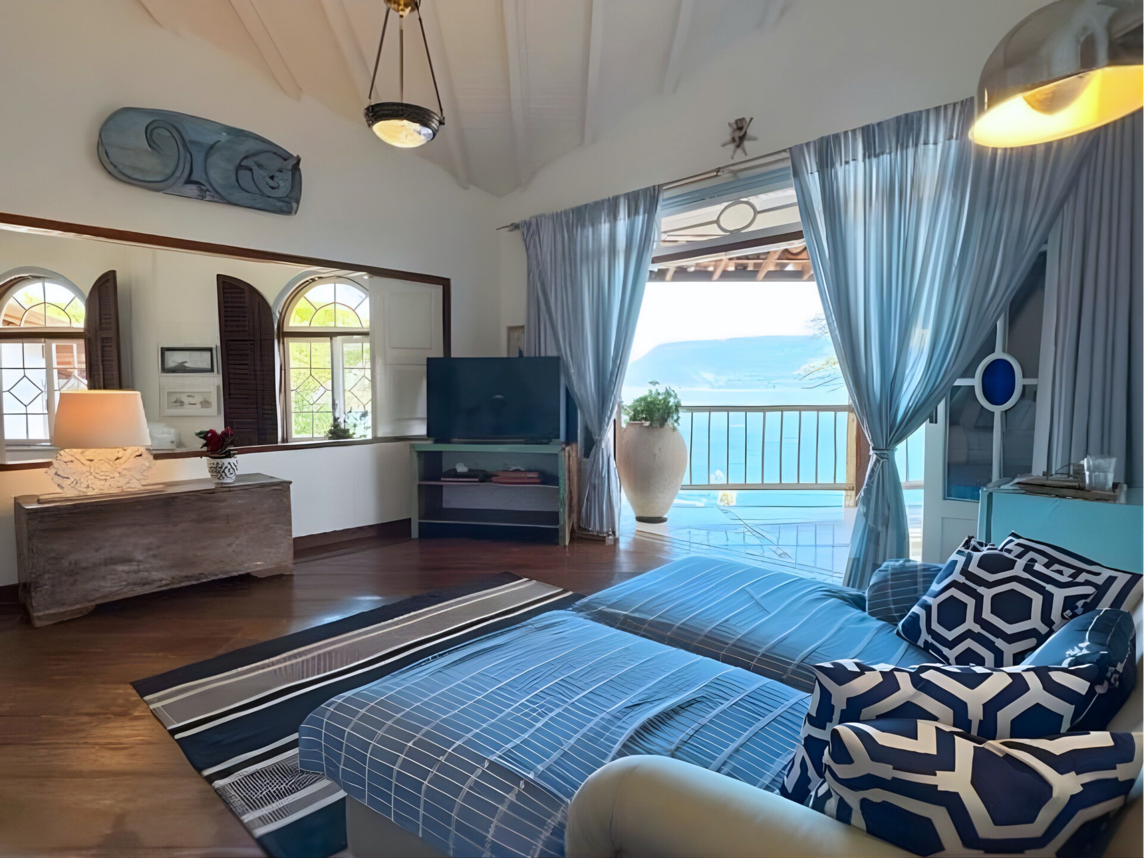 Luxury Suite, Jetted Tub, Sea View (Master)