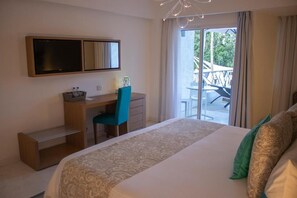 Minibar, in-room safe, desk, free cribs/infant beds - H2otel Boutique BY LD Hoteles (Paraguachí)