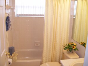 House, 3 Bedrooms, Private Pool | Bathroom