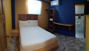 Deluxe Double Room, Multiple Beds, Non Smoking | Premium bedding, free WiFi - Hotel Casa Sarita (Pedasí)