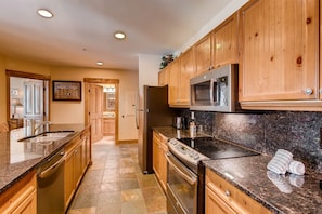 Condo (300_River_Run) | Exterior